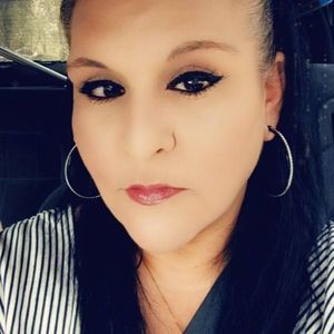 Meet your Posher, Leona